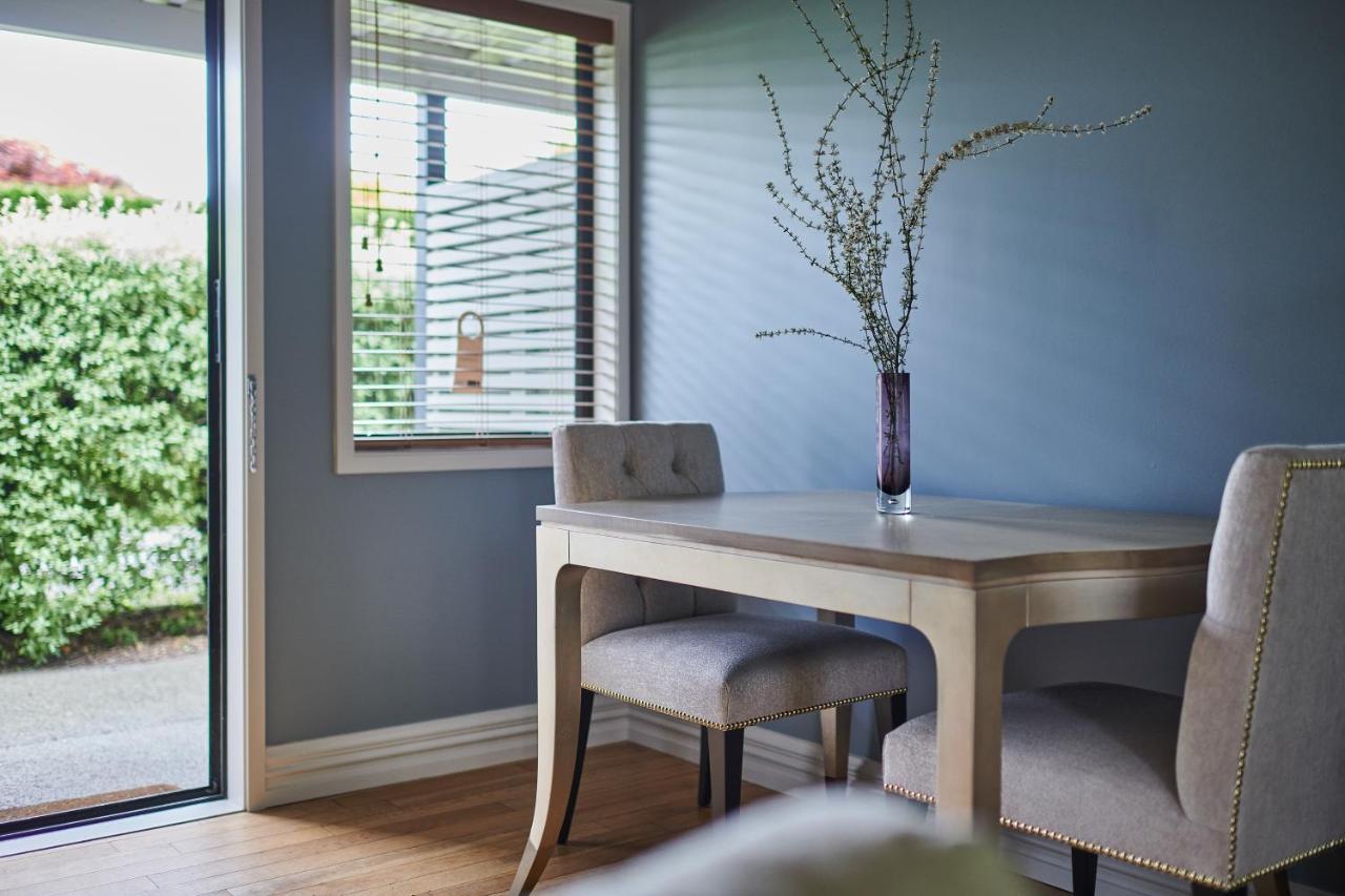 Parehua Resort Martinborough Exterior foto A dining room